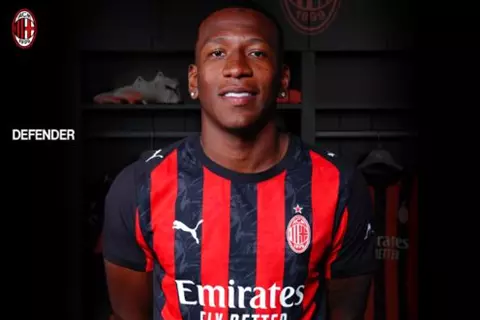 رسميًا.. ميلان يعلن ضم بيرفيس إستوبينان من برايتون